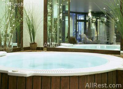Hotel Le Royal Monceau 40
